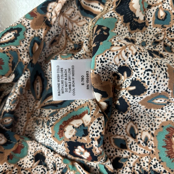 Evereve Paisley Ruffle Neck Blouse Green Brown Boho Size Small - Picture 9 of 11